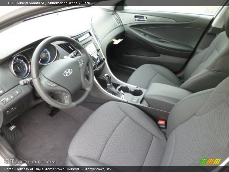 Shimmering White / Black 2013 Hyundai Sonata SE