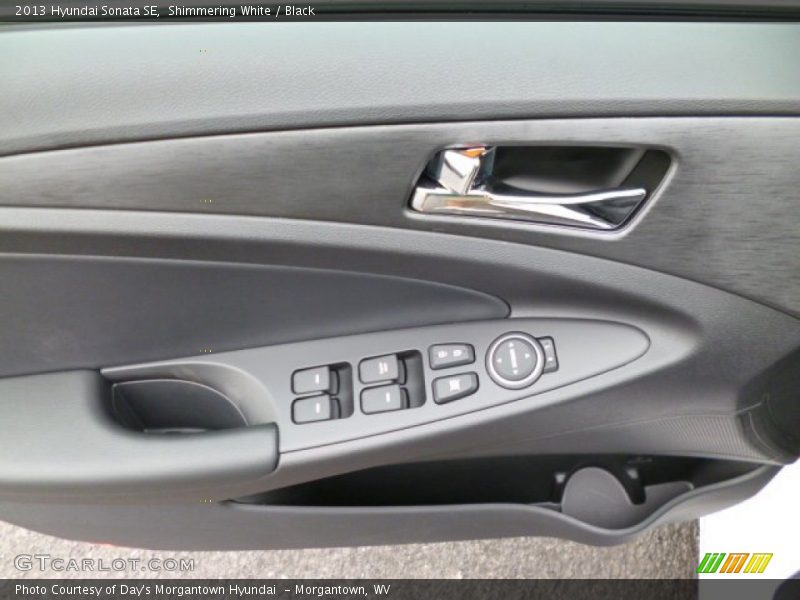 Shimmering White / Black 2013 Hyundai Sonata SE