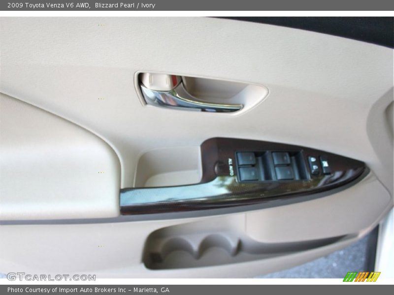 Blizzard Pearl / Ivory 2009 Toyota Venza V6 AWD