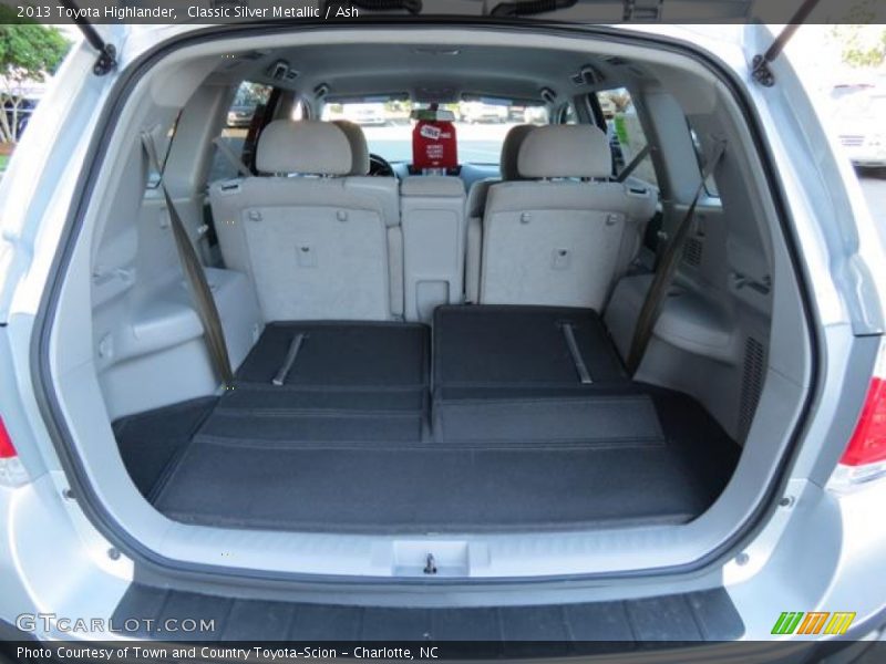 Classic Silver Metallic / Ash 2013 Toyota Highlander