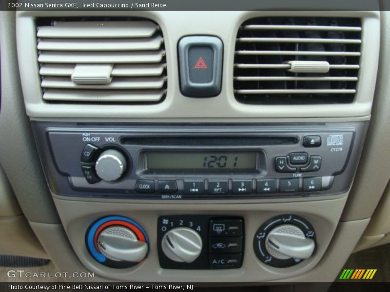 Iced Cappuccino / Sand Beige 2002 Nissan Sentra GXE