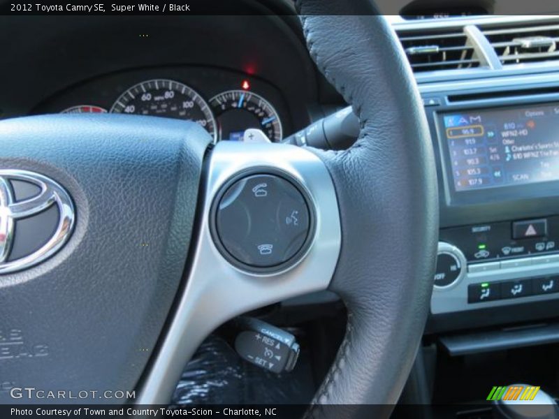 Super White / Black 2012 Toyota Camry SE