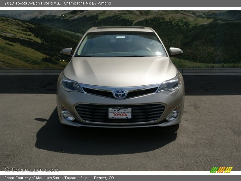 Champagne Mica / Almond 2013 Toyota Avalon Hybrid XLE