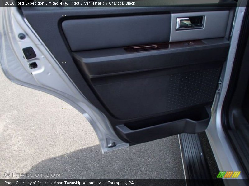 Ingot Silver Metallic / Charcoal Black 2010 Ford Expedition Limited 4x4