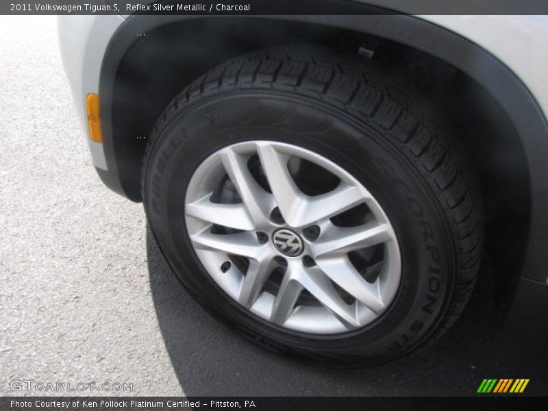 Reflex Silver Metallic / Charcoal 2011 Volkswagen Tiguan S