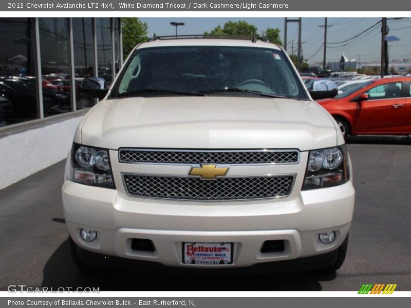 White Diamond Tricoat / Dark Cashmere/Light Cashmere 2013 Chevrolet Avalanche LTZ 4x4