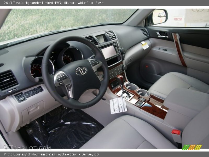 Blizzard White Pearl / Ash 2013 Toyota Highlander Limited 4WD