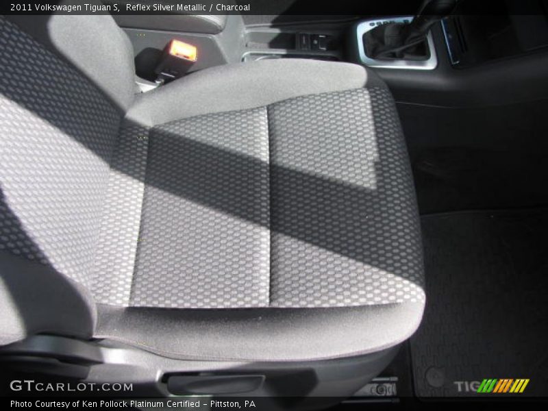 Reflex Silver Metallic / Charcoal 2011 Volkswagen Tiguan S