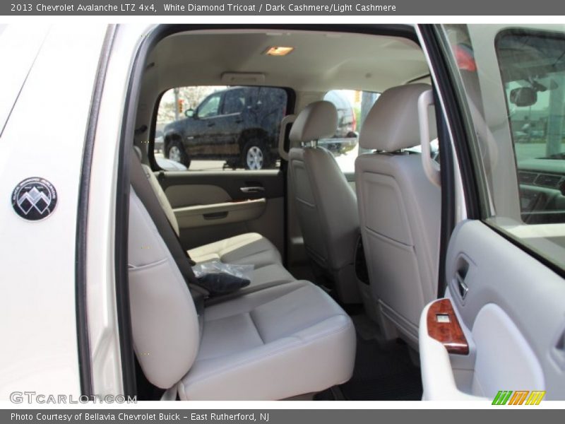 White Diamond Tricoat / Dark Cashmere/Light Cashmere 2013 Chevrolet Avalanche LTZ 4x4