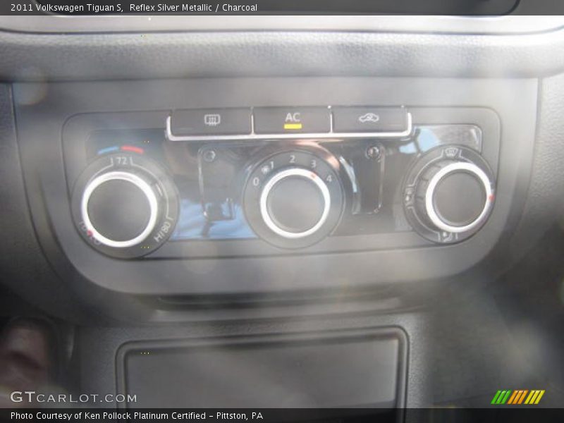 Reflex Silver Metallic / Charcoal 2011 Volkswagen Tiguan S