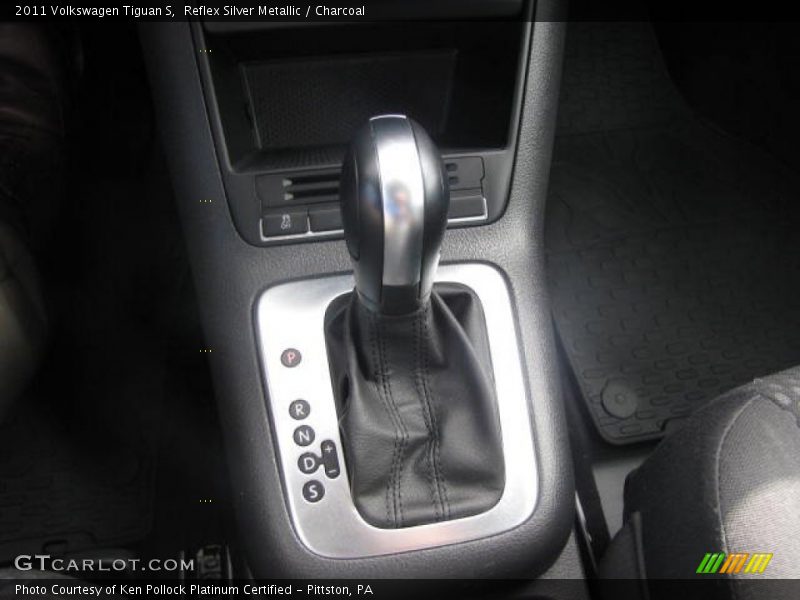 Reflex Silver Metallic / Charcoal 2011 Volkswagen Tiguan S