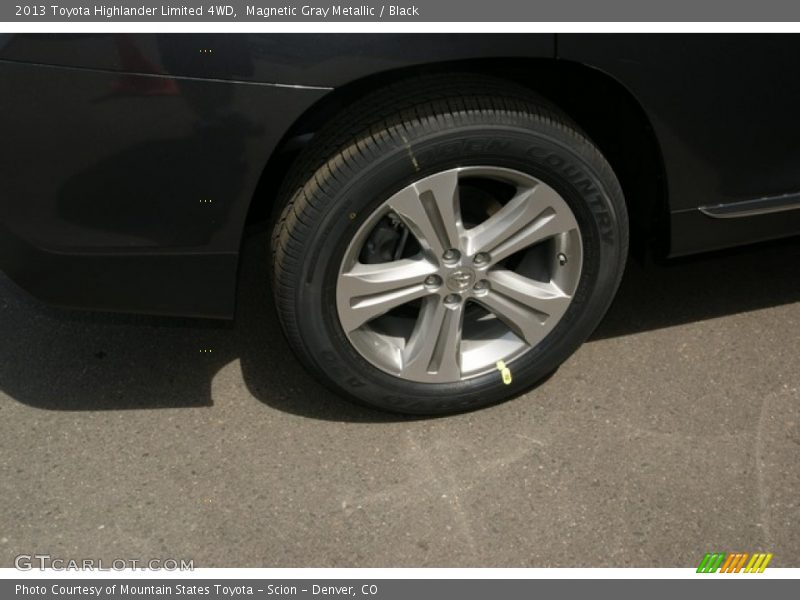 Magnetic Gray Metallic / Black 2013 Toyota Highlander Limited 4WD