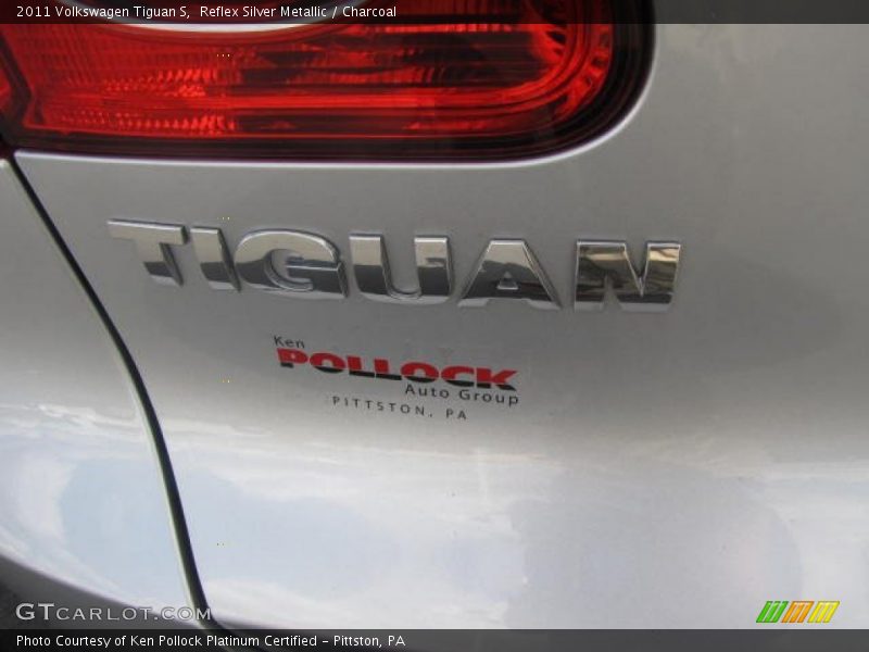 Reflex Silver Metallic / Charcoal 2011 Volkswagen Tiguan S