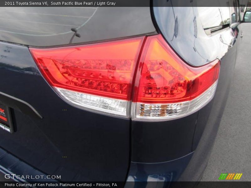 South Pacific Blue Pearl / Light Gray 2011 Toyota Sienna V6