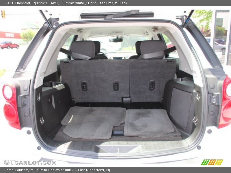 Summit White / Light Titanium/Jet Black 2011 Chevrolet Equinox LS AWD