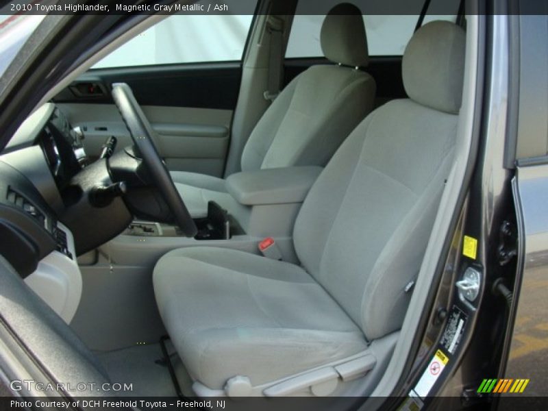 Magnetic Gray Metallic / Ash 2010 Toyota Highlander