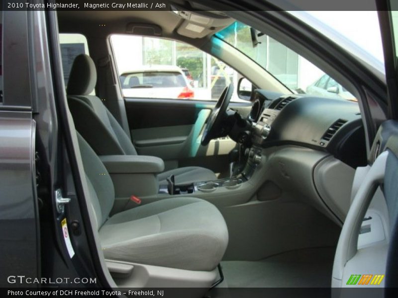 Magnetic Gray Metallic / Ash 2010 Toyota Highlander