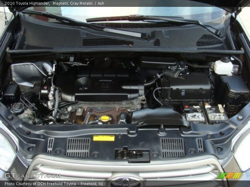 Magnetic Gray Metallic / Ash 2010 Toyota Highlander