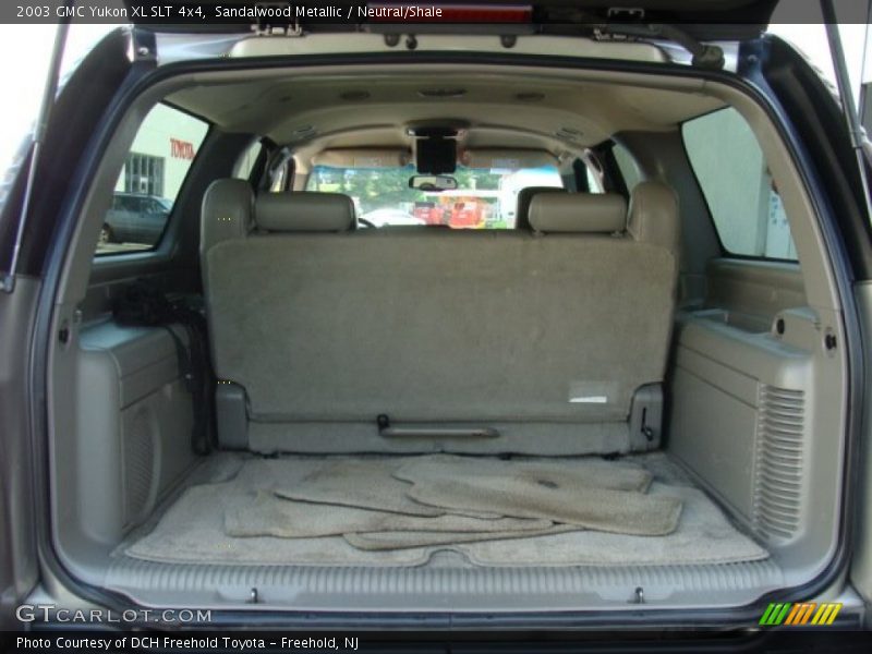 Sandalwood Metallic / Neutral/Shale 2003 GMC Yukon XL SLT 4x4