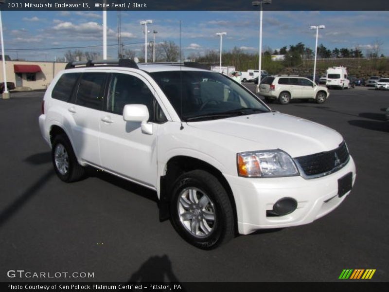 White Pearl / Black 2011 Mitsubishi Endeavor LS