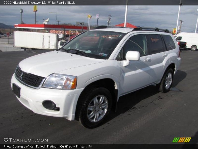 White Pearl / Black 2011 Mitsubishi Endeavor LS