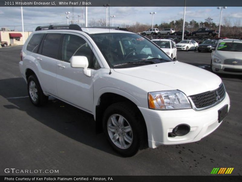 White Pearl / Black 2011 Mitsubishi Endeavor LS