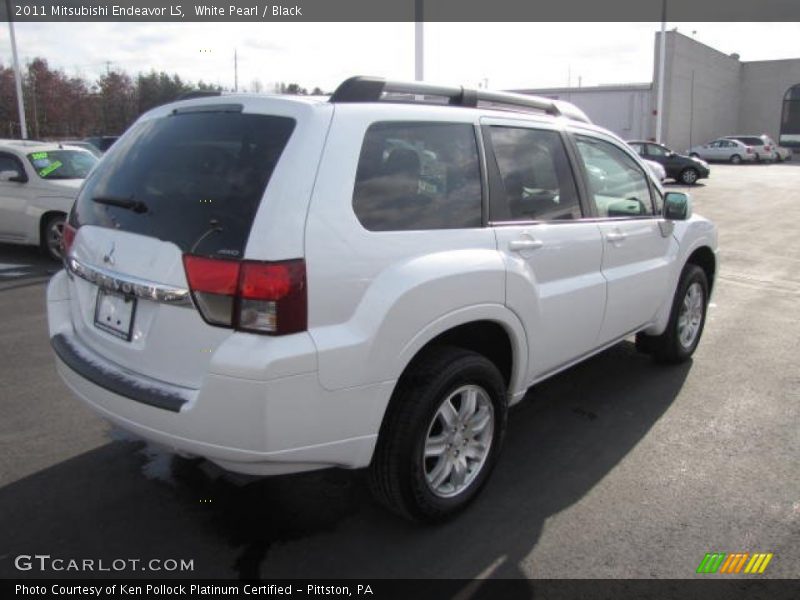 White Pearl / Black 2011 Mitsubishi Endeavor LS