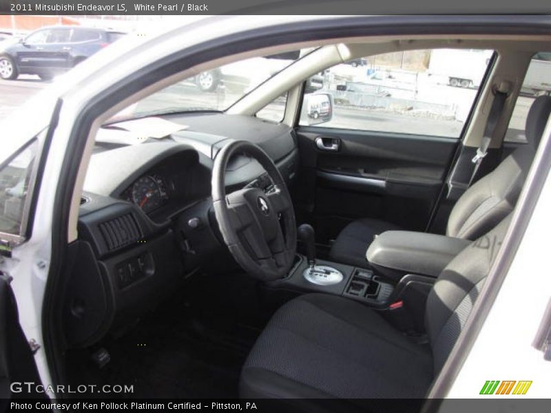White Pearl / Black 2011 Mitsubishi Endeavor LS