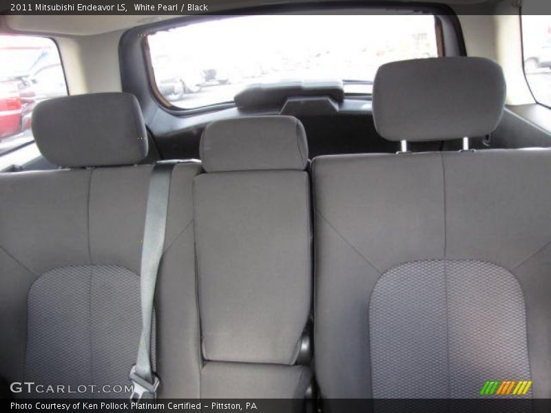 White Pearl / Black 2011 Mitsubishi Endeavor LS
