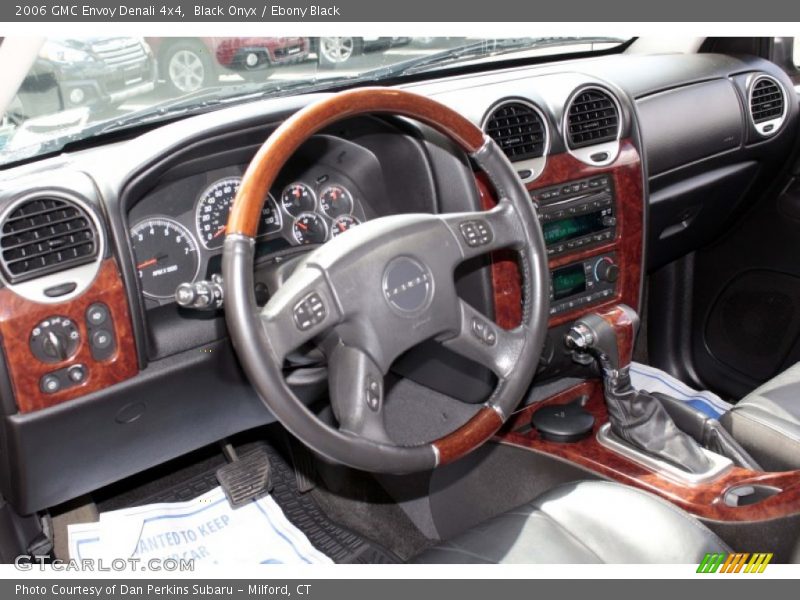 Black Onyx / Ebony Black 2006 GMC Envoy Denali 4x4
