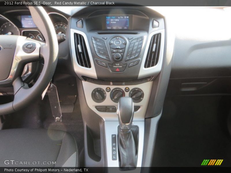 Controls of 2012 Focus SE 5-Door