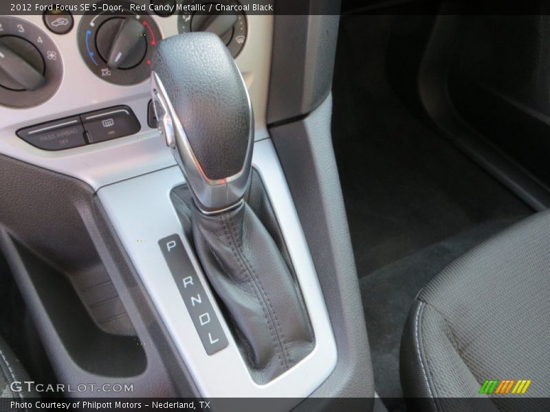  2012 Focus SE 5-Door 6 Speed Automatic Shifter