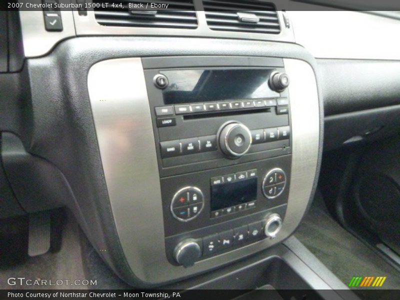 Black / Ebony 2007 Chevrolet Suburban 1500 LT 4x4