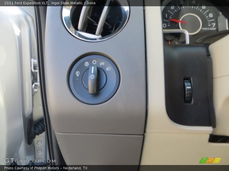 Ingot Silver Metallic / Stone 2011 Ford Expedition XLT