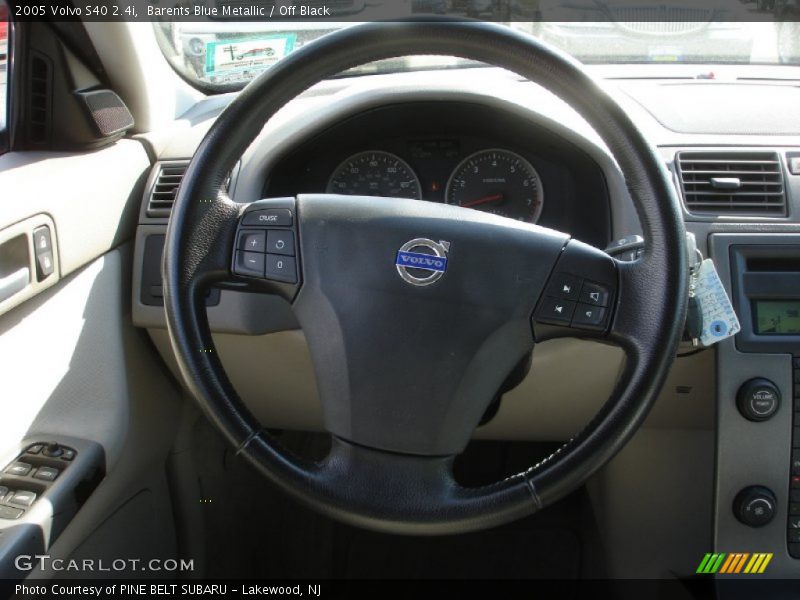 Barents Blue Metallic / Off Black 2005 Volvo S40 2.4i