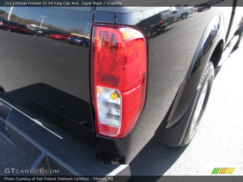 Super Black / Graphite 2011 Nissan Frontier SV V6 King Cab 4x4