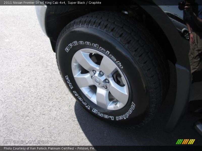 Super Black / Graphite 2011 Nissan Frontier SV V6 King Cab 4x4