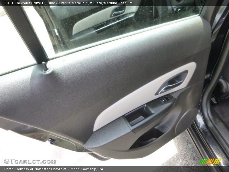 Black Granite Metallic / Jet Black/Medium Titanium 2011 Chevrolet Cruze LS
