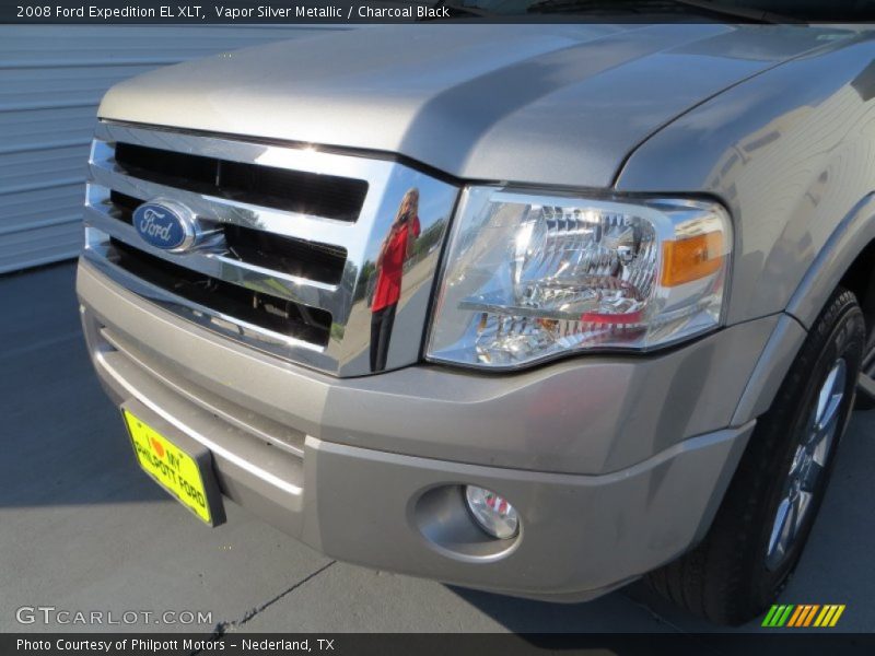 Vapor Silver Metallic / Charcoal Black 2008 Ford Expedition EL XLT