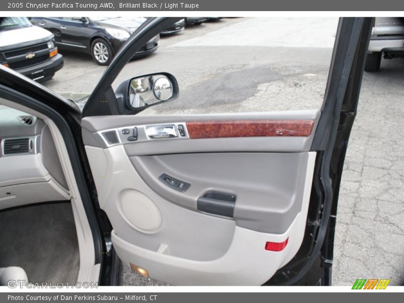 Brilliant Black / Light Taupe 2005 Chrysler Pacifica Touring AWD