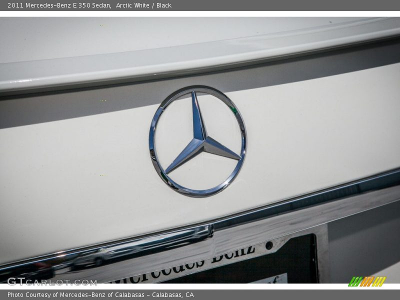 Arctic White / Black 2011 Mercedes-Benz E 350 Sedan