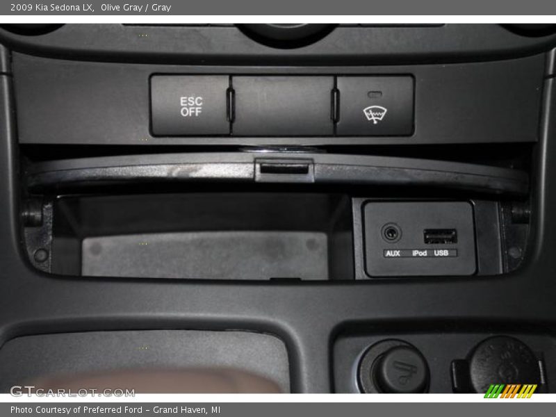 Olive Gray / Gray 2009 Kia Sedona LX