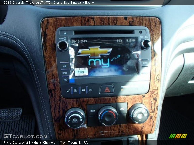 Crystal Red Tintcoat / Ebony 2013 Chevrolet Traverse LT AWD