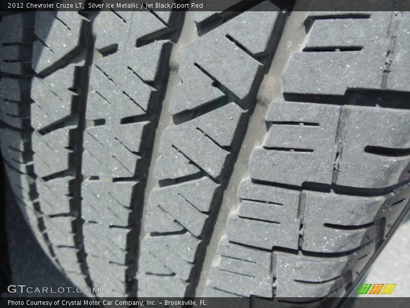 Silver Ice Metallic / Jet Black/Sport Red 2012 Chevrolet Cruze LT