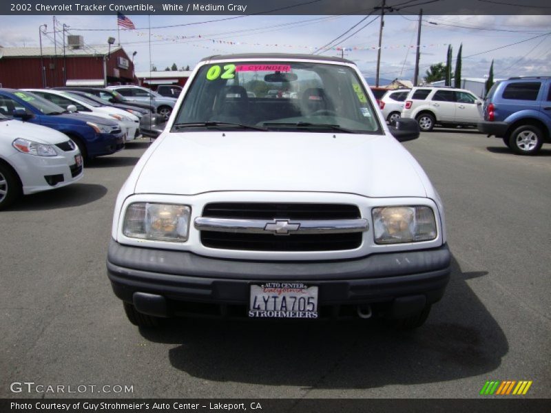 White / Medium Gray 2002 Chevrolet Tracker Convertible