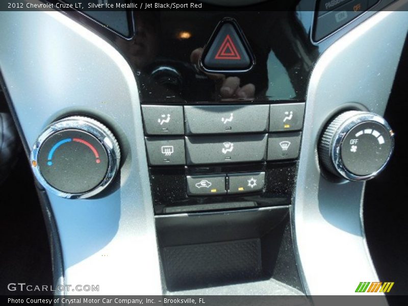Controls of 2012 Cruze LT