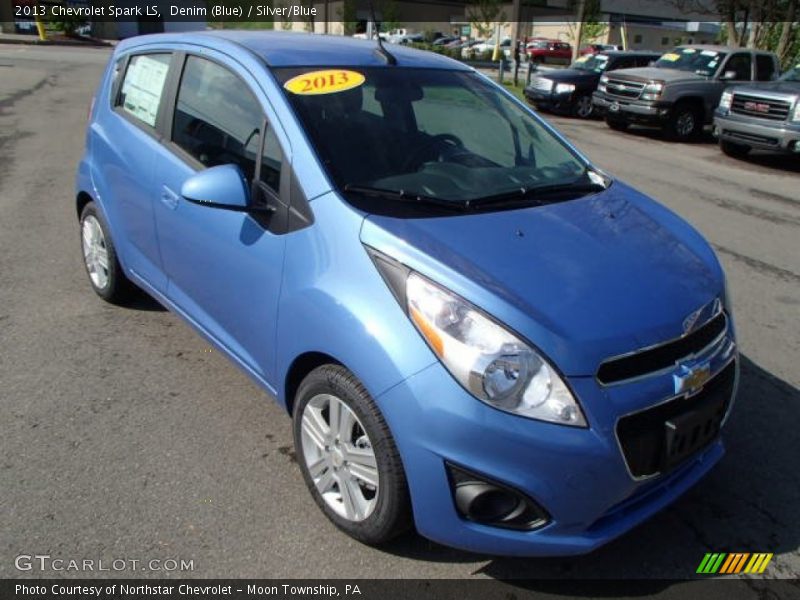 Denim (Blue) / Silver/Blue 2013 Chevrolet Spark LS