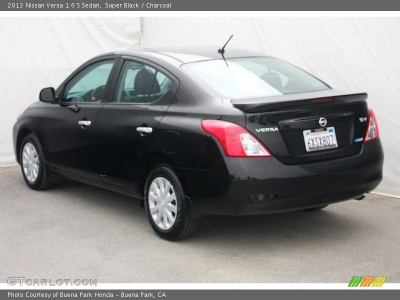 Super Black / Charcoal 2013 Nissan Versa 1.6 S Sedan