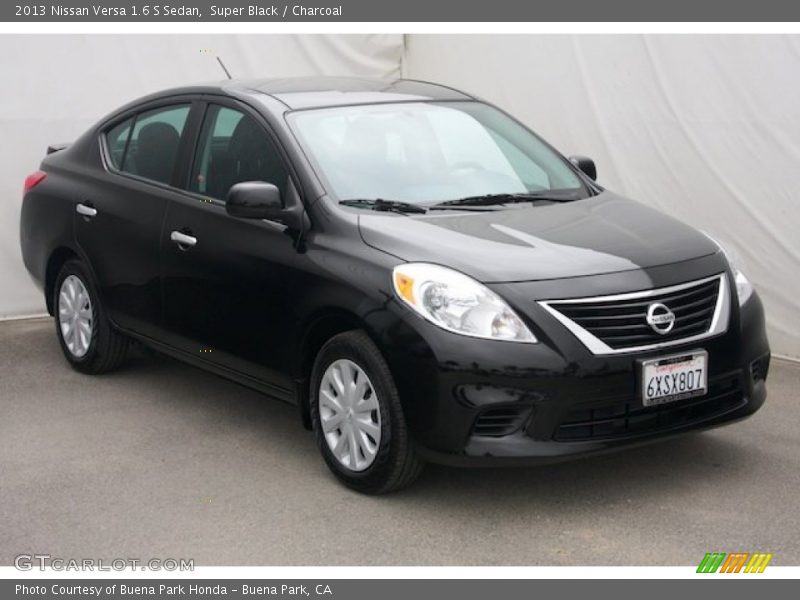 Super Black / Charcoal 2013 Nissan Versa 1.6 S Sedan