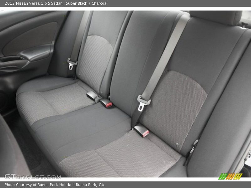 Super Black / Charcoal 2013 Nissan Versa 1.6 S Sedan